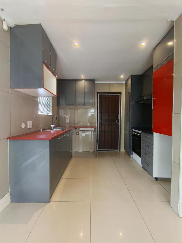 2 Bedroom Property for Sale in Protea Village Western Cape